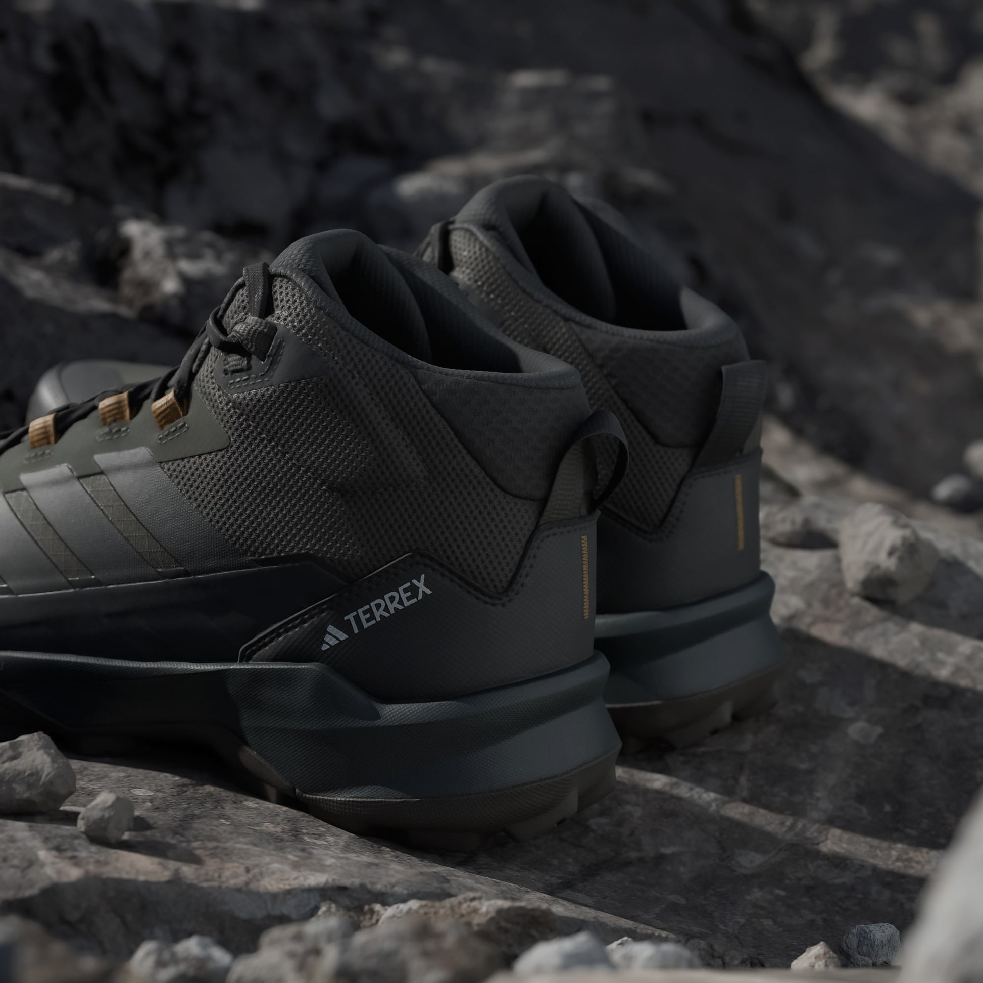Terrex Skychaser AX5 Mid GORE-TEX Hiking Shoes