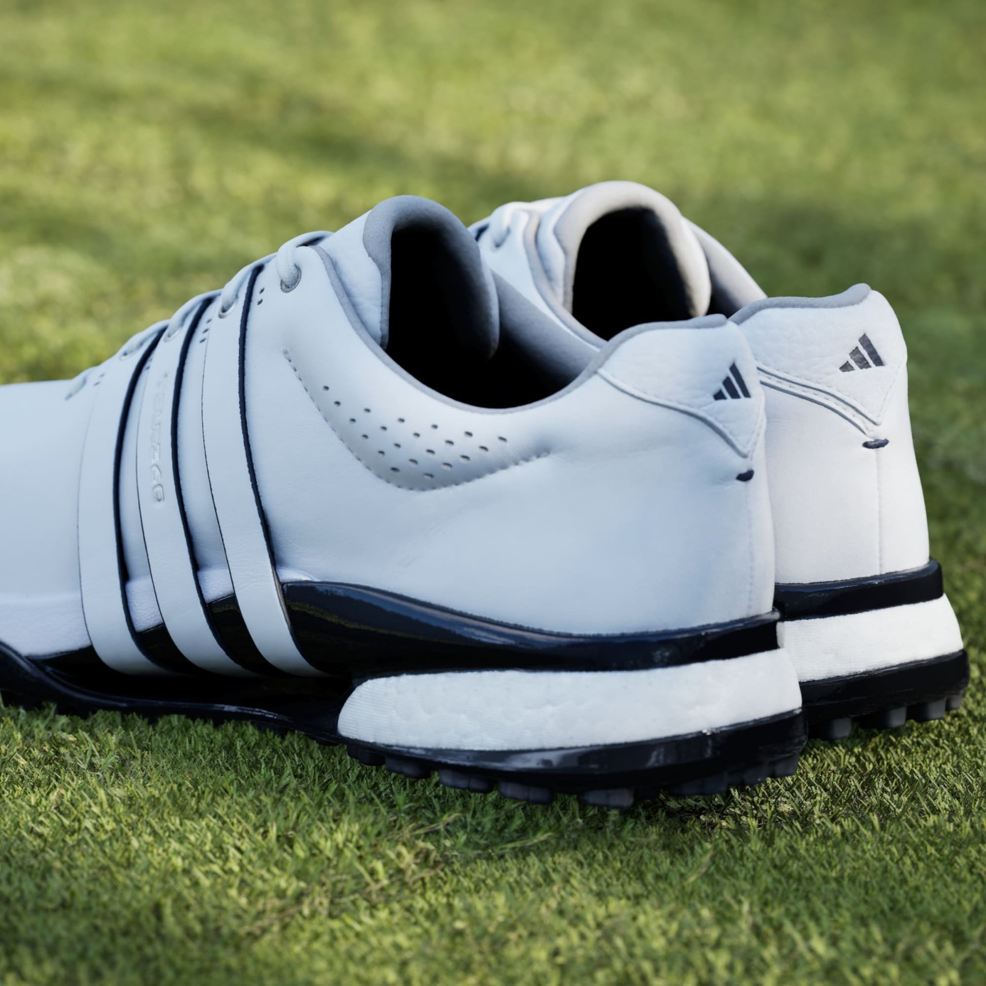 Tour360 25 Spikeless Golf Shoes