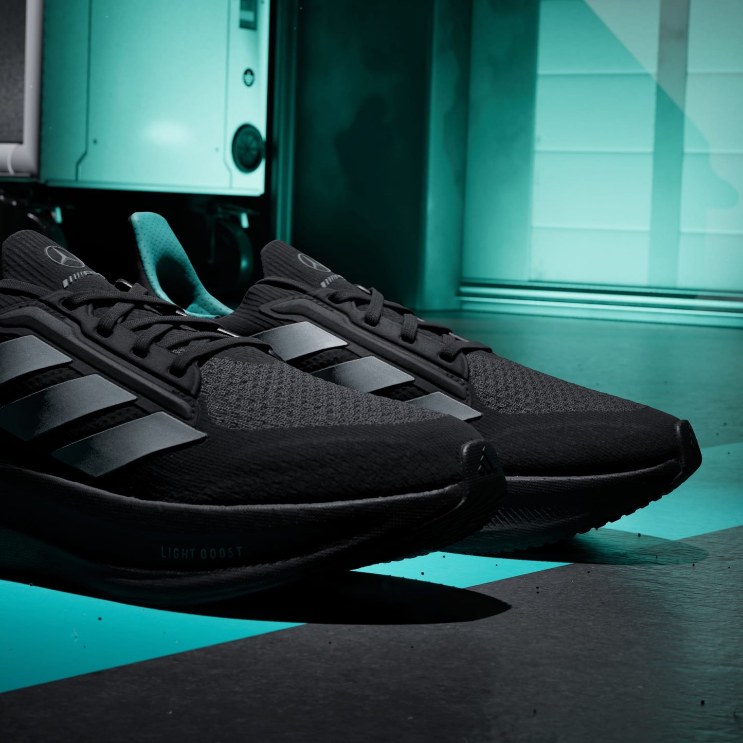 ULTRABOOST 5 MERCEDES AMG PETRONAS F1 TEAM Shoes