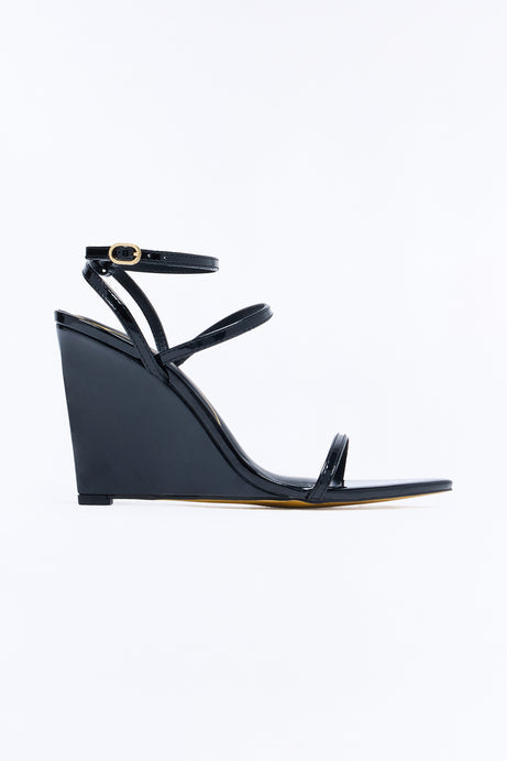 Kasaandra Pointed Wedges