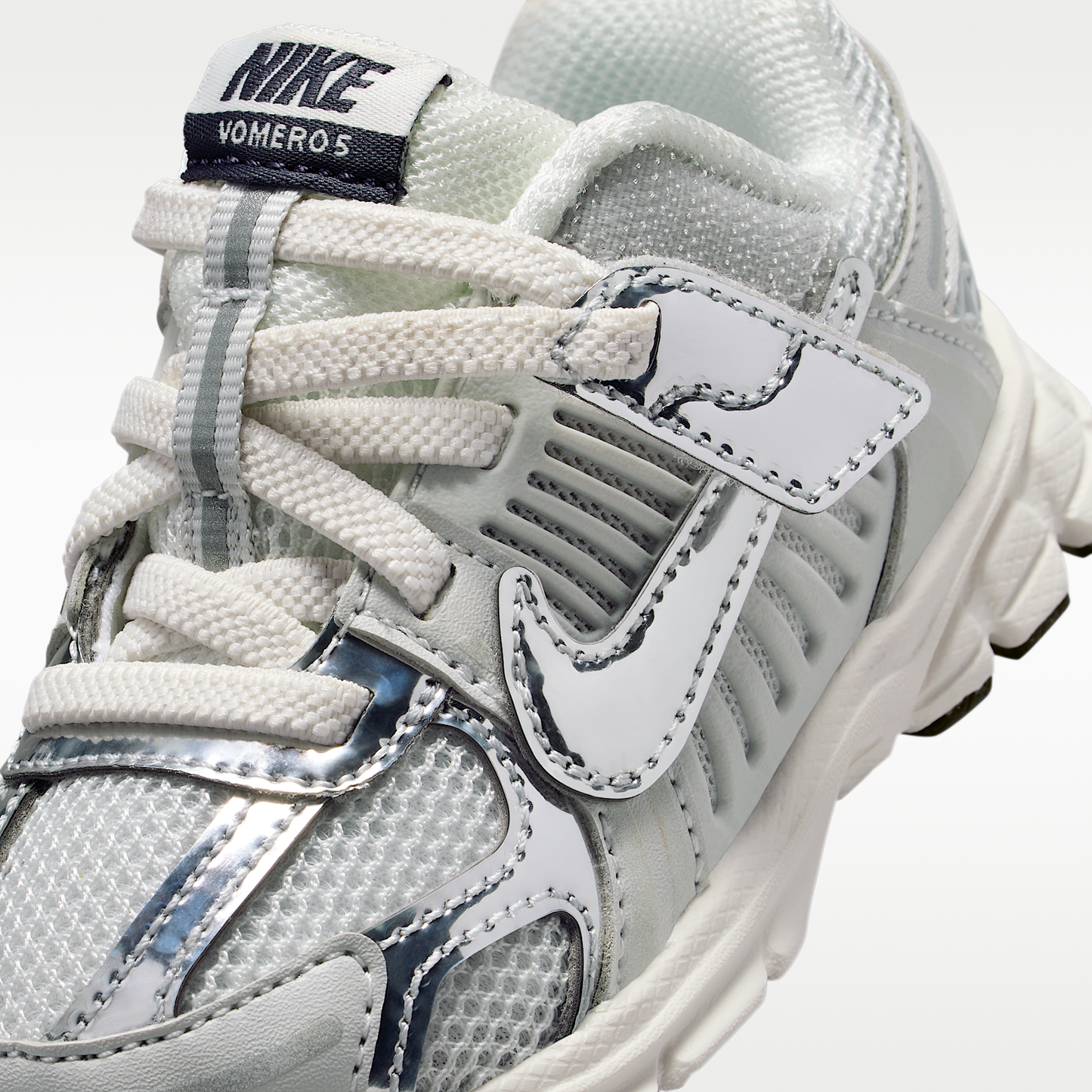 Nike Vomero 5