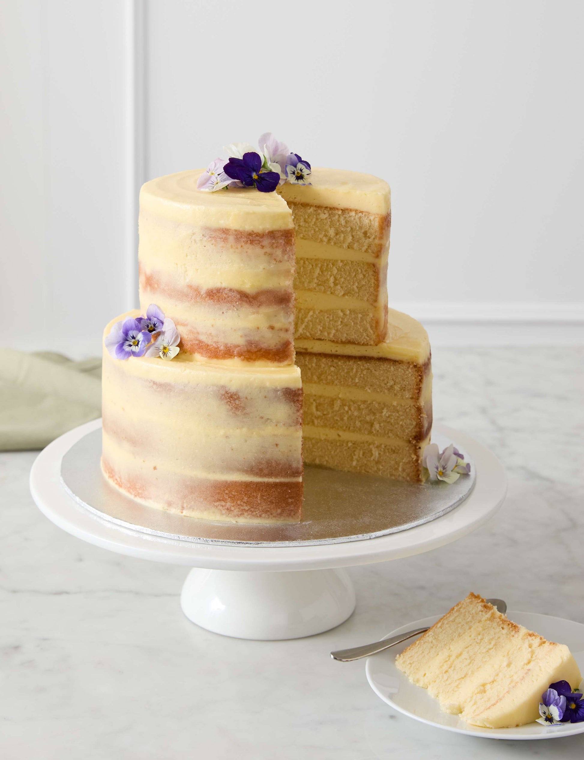 Vanilla Two Tier Naked Cake (Serves 36)