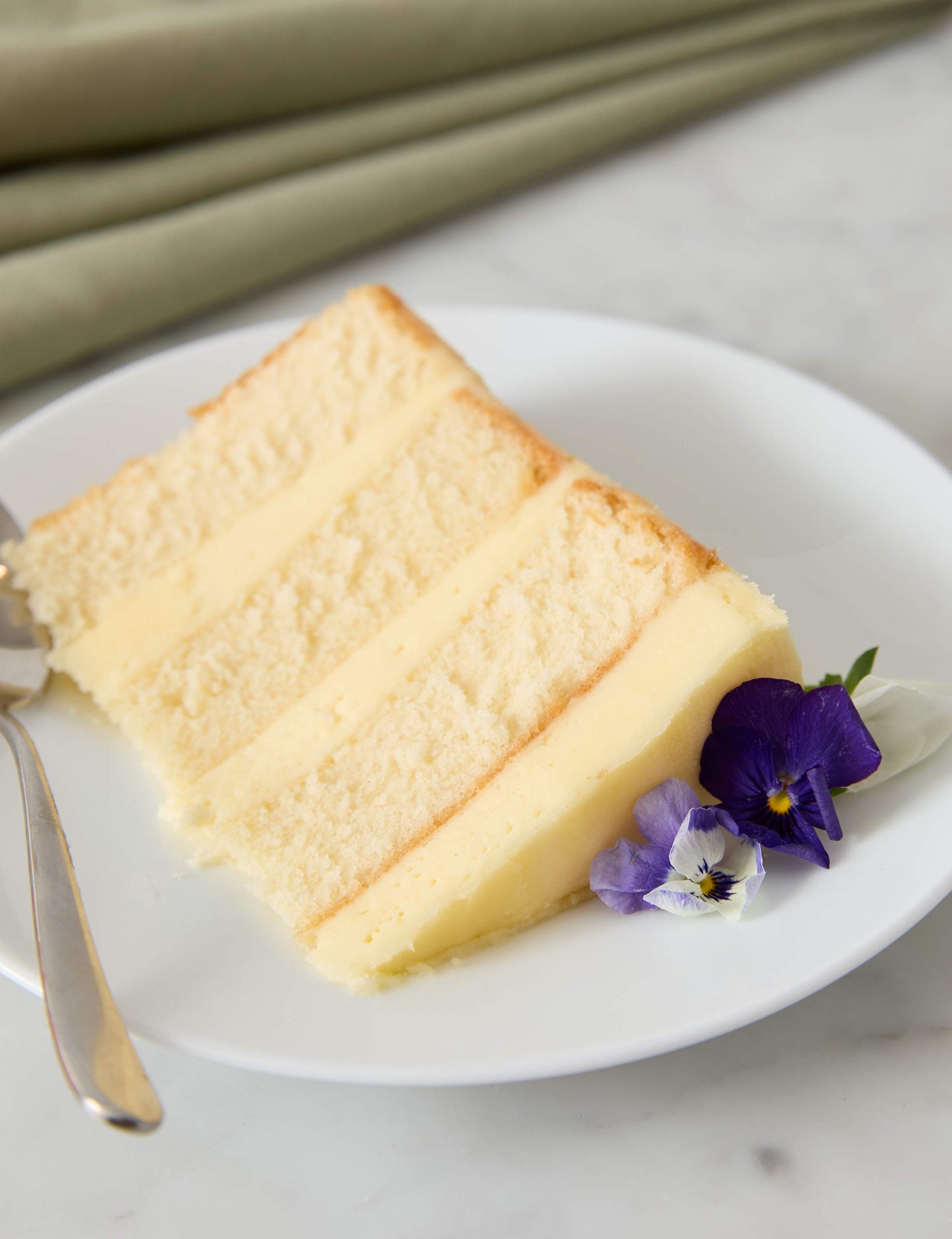 Vanilla Two Tier Naked Cake (Serves 36)