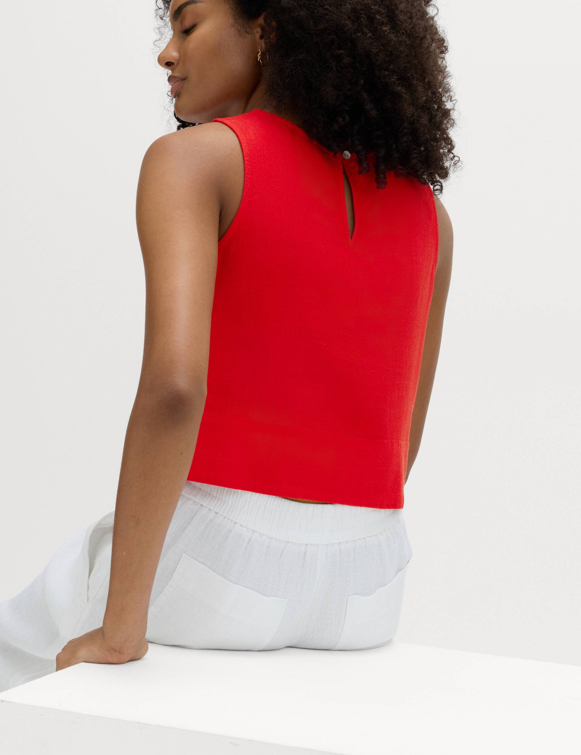 Vest with Linen