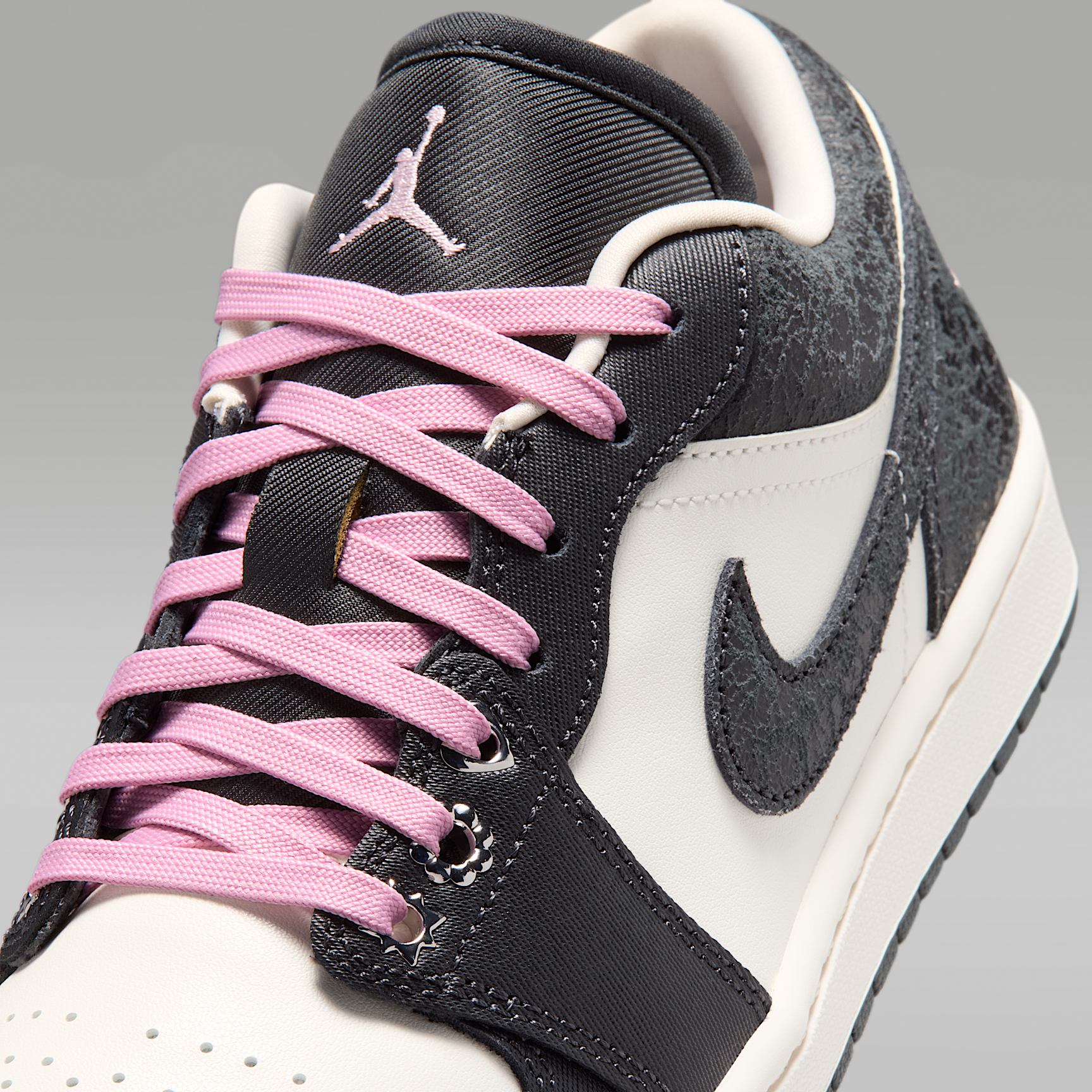 Air Jordan 1 Low SE