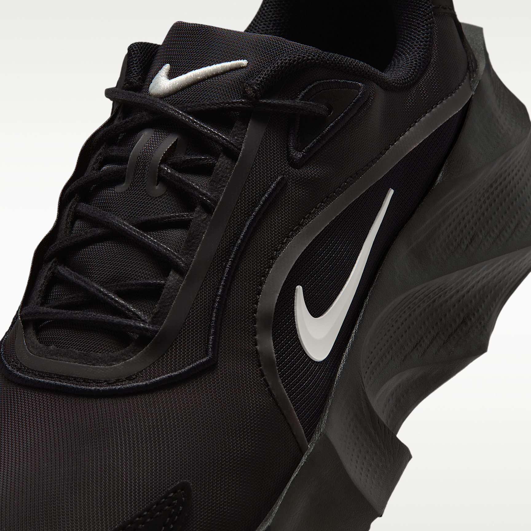 Nike Aura Edge