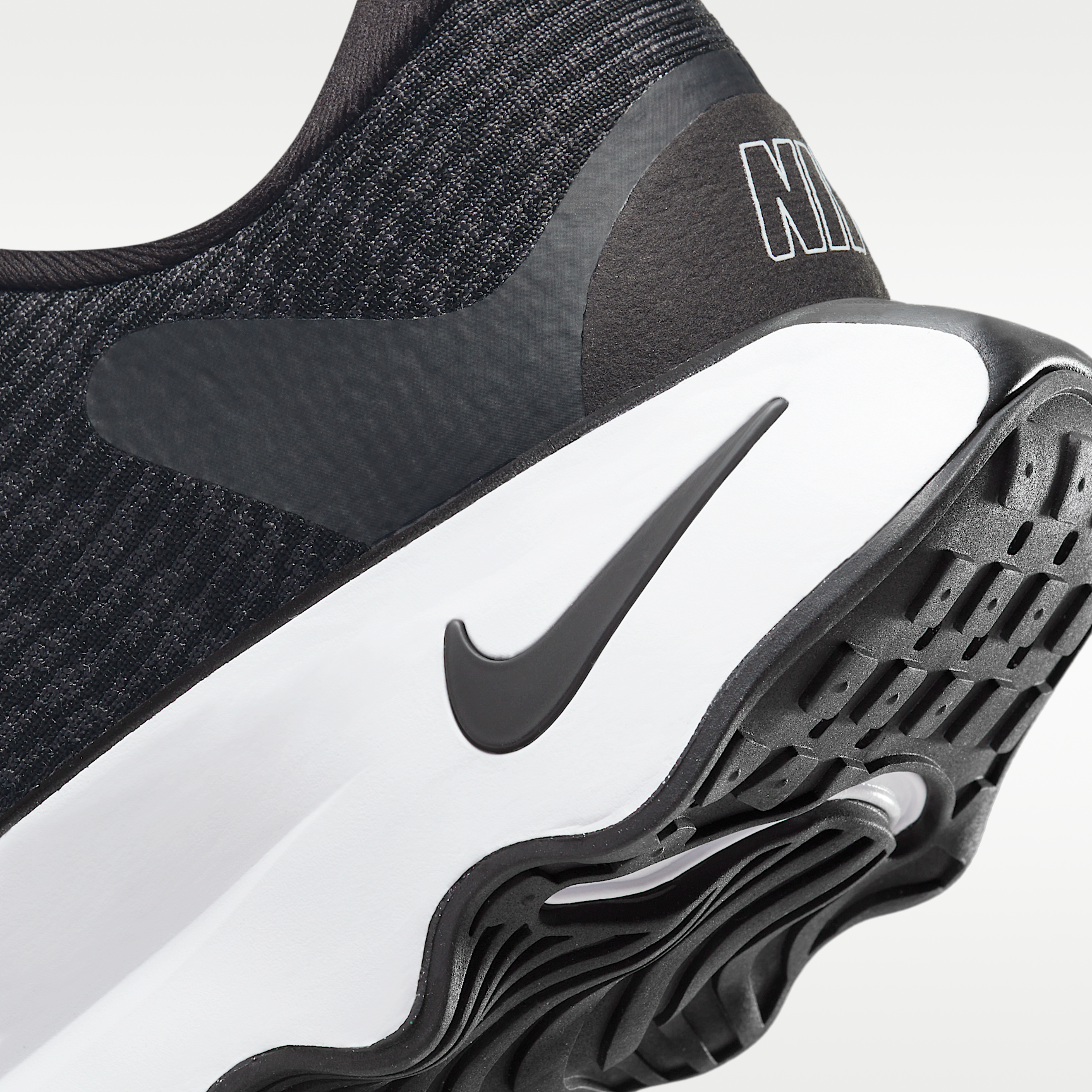 Nike Motiva