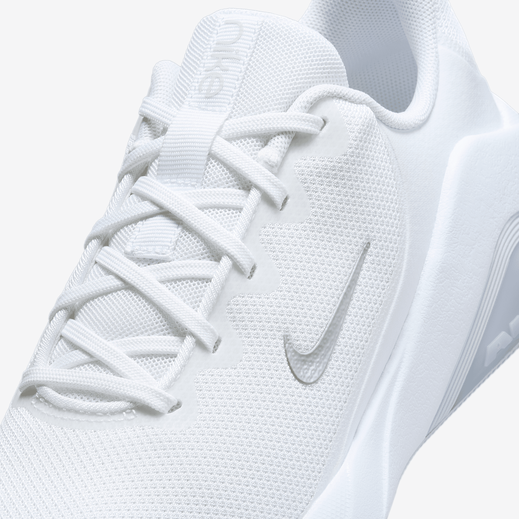 Nike Bella 7
