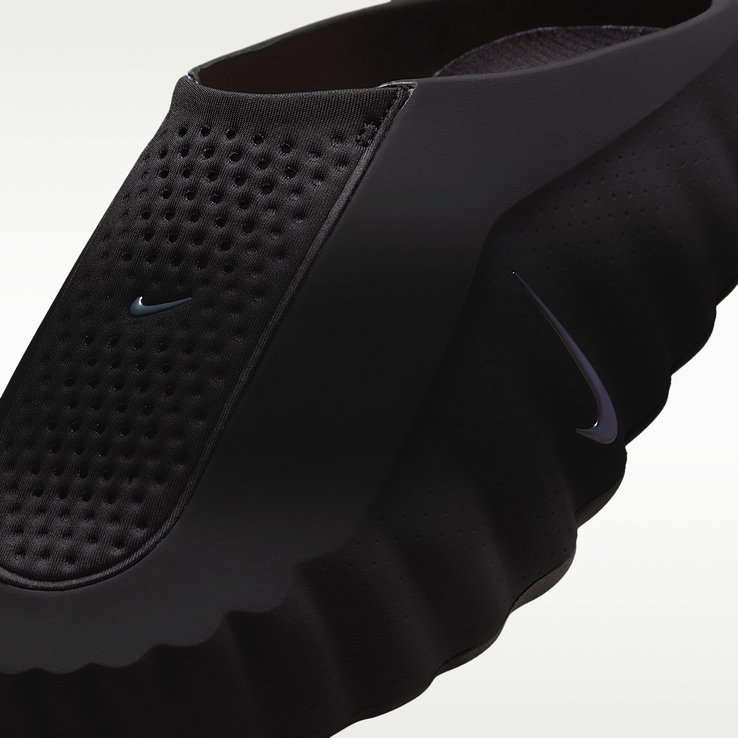 Nike Mind 001