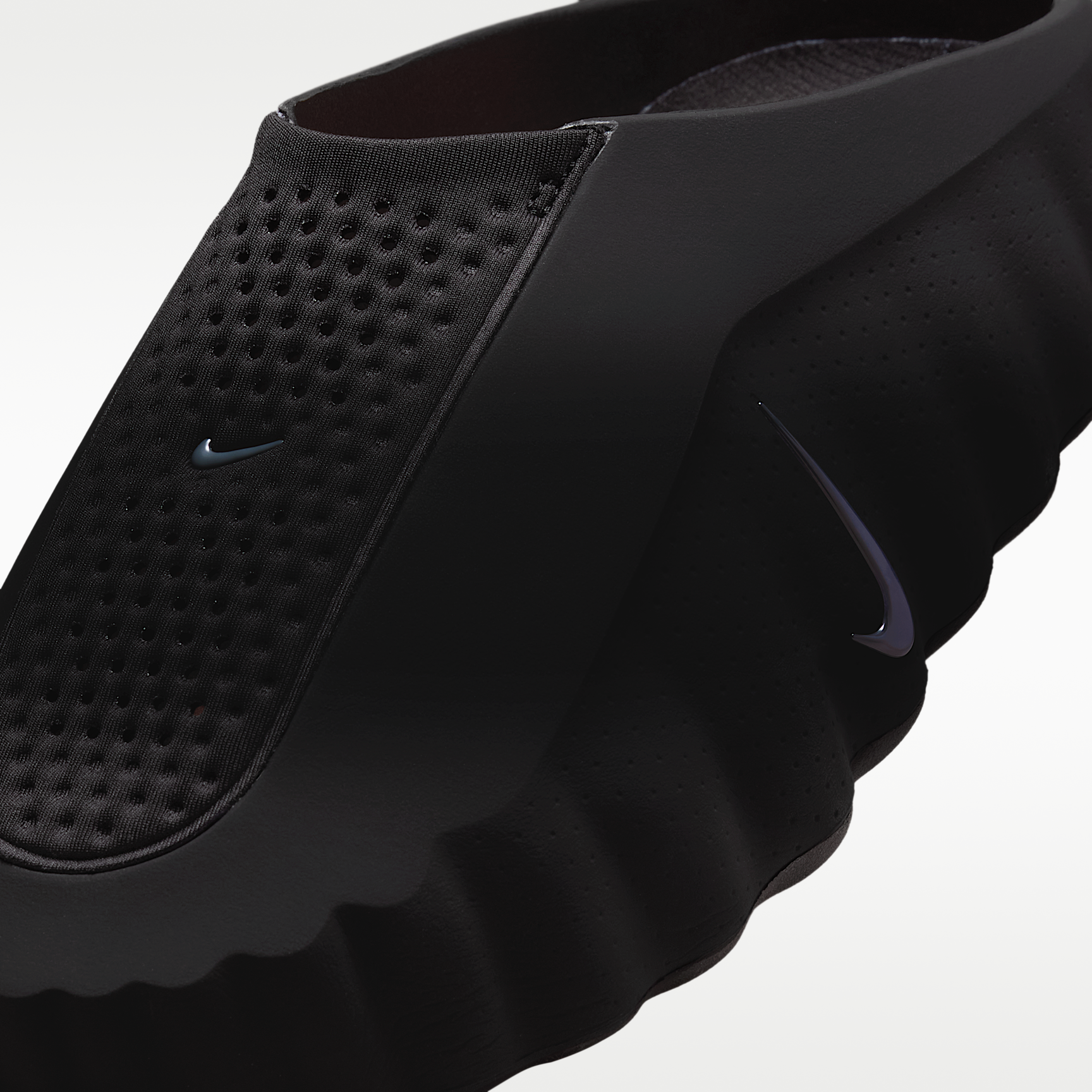 Nike Mind 001