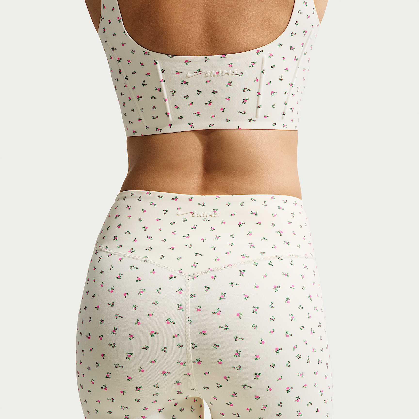 NikeSKIMS Matte Women's Printed High-Waisted Cropped 43cm (approx.) Leggings