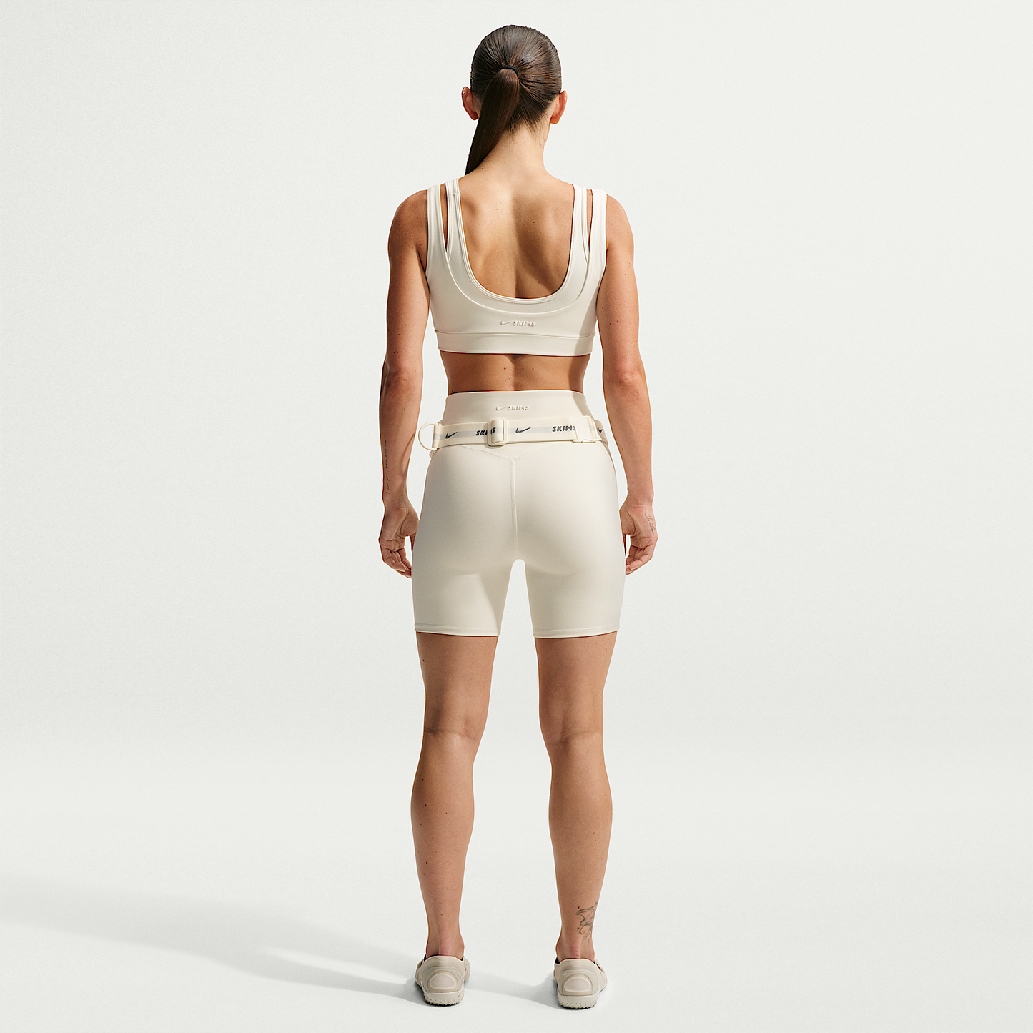 NikeSKIMS Matte Women's Double-Strap Scoop Bra