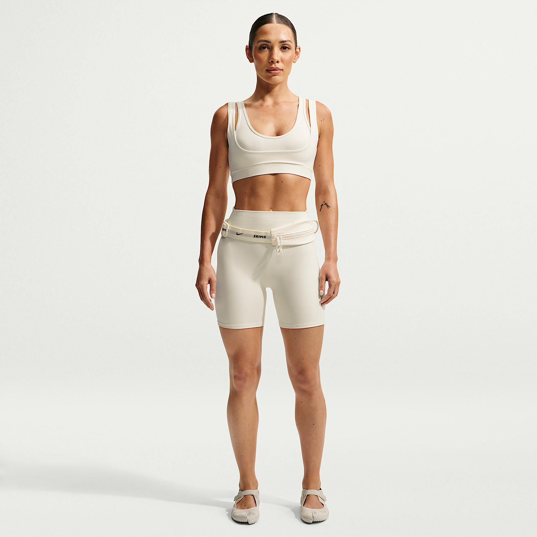 NikeSKIMS Matte Women's Double-Strap Scoop Bra