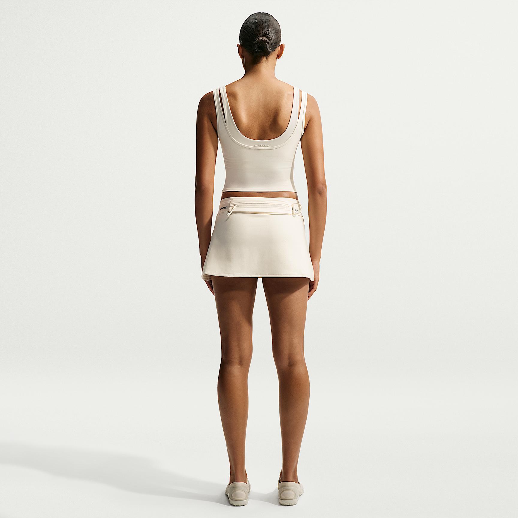 NikeSKIMS Matte Women's Double-Strap Scoop Tank Top