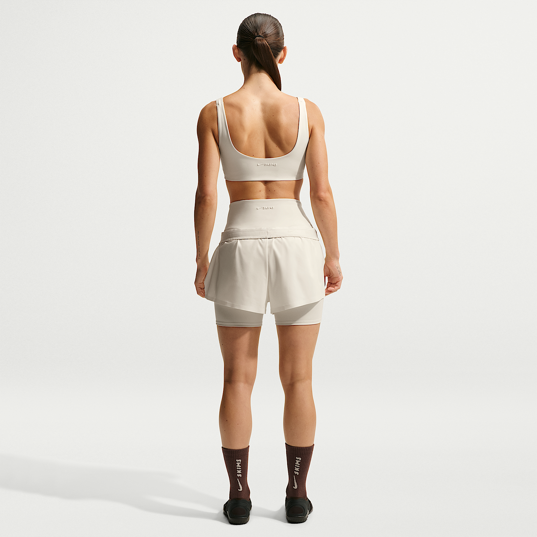 NikeSKIMS Matte Women's Scoop-Neck Bra