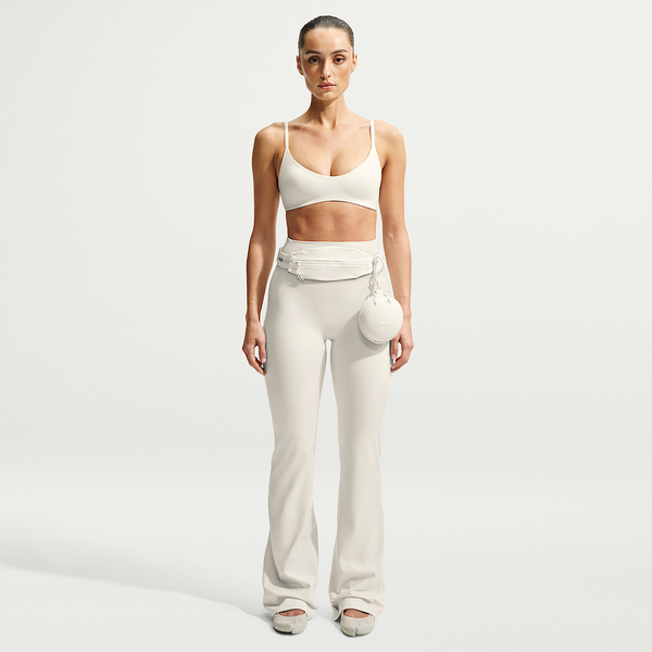 NikeSKIMS Matte Women's High-Waisted Slim Flared Leggings