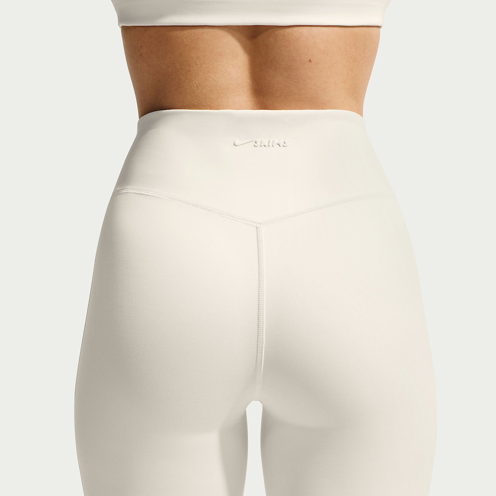NikeSKIMS Matte Women's High-Waisted Slim Flared Leggings
