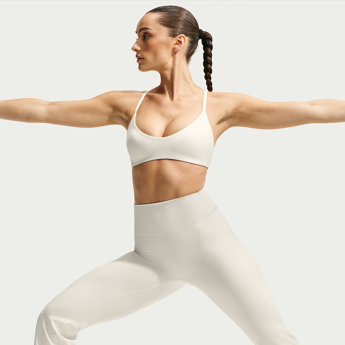 NikeSKIMS Matte Women's High-Waisted Slim Flared Leggings