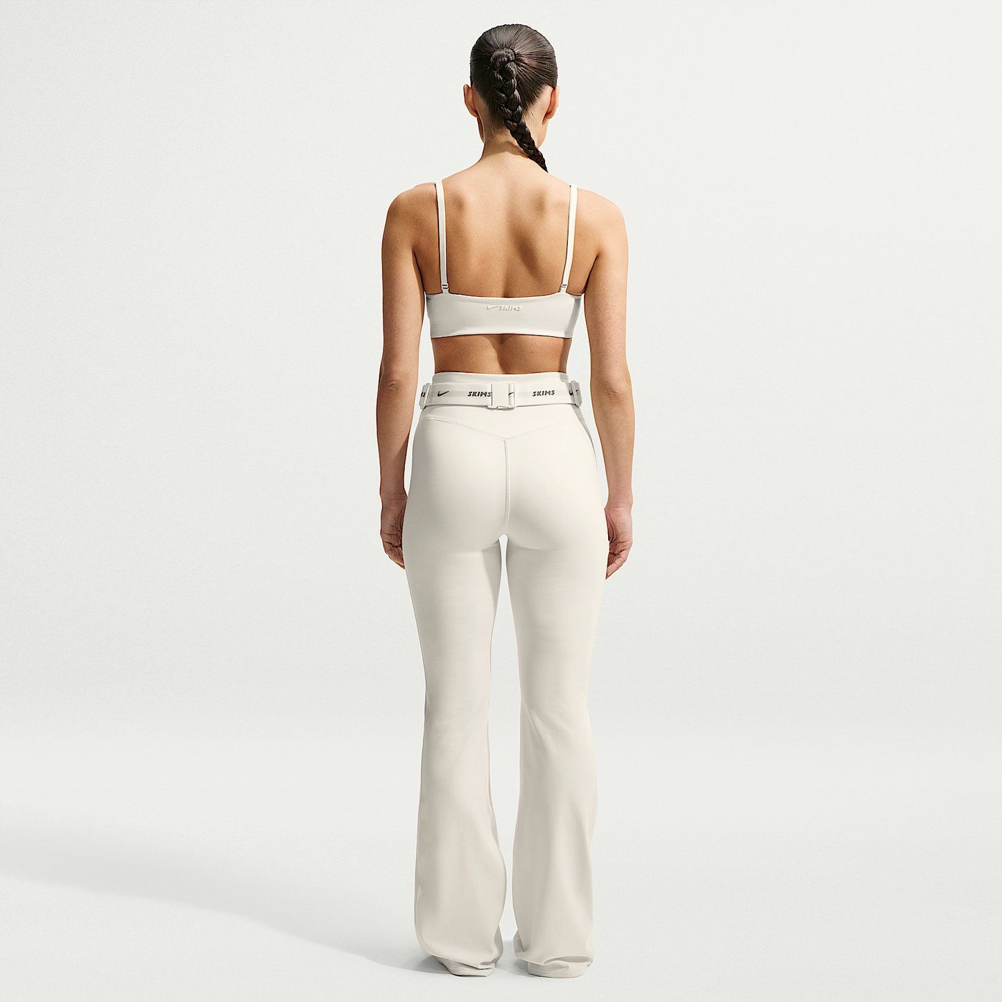 NikeSKIMS Matte Women's High-Waisted Slim Flared Leggings