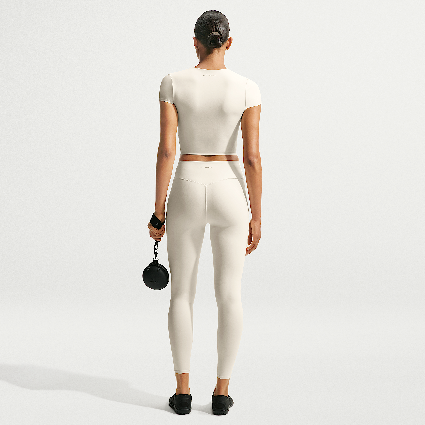 NikeSKIMS Matte Women's High-Waisted 66cm (approx.) Leggings