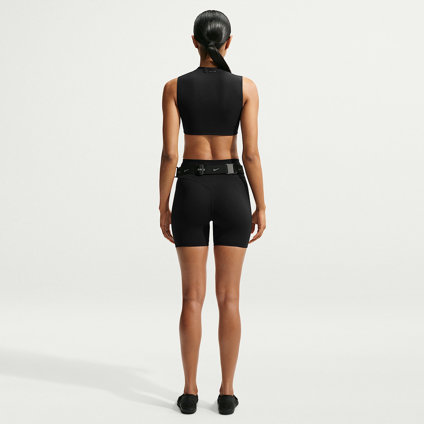 NikeSKIMS Studio Stretch Women's Light-Support Mock-Neck Sports Bra