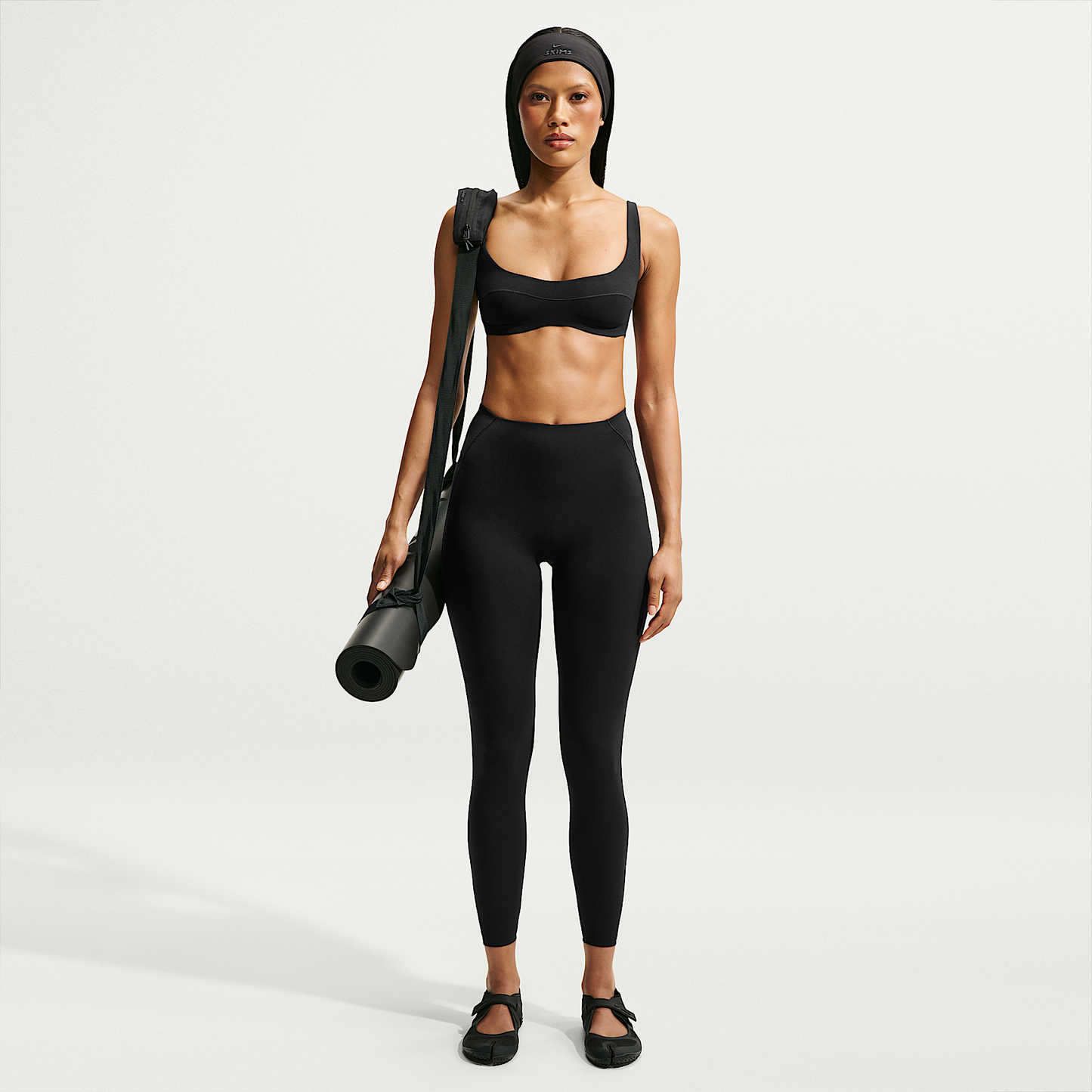 NikeSKIMS Studio Stretch Women's Micro Sports Bra