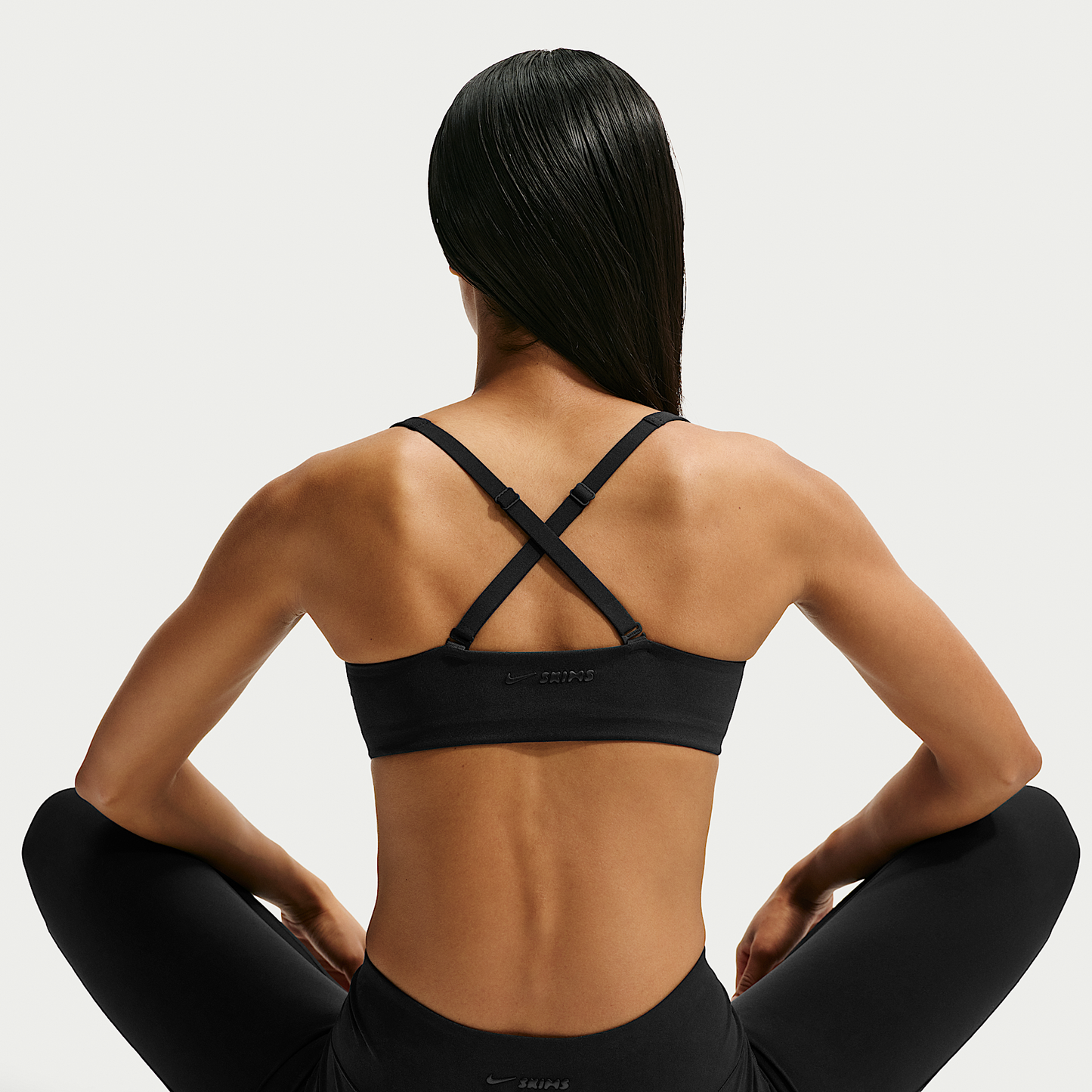 NikeSKIMS Studio Stretch Women's Micro Sports Bra