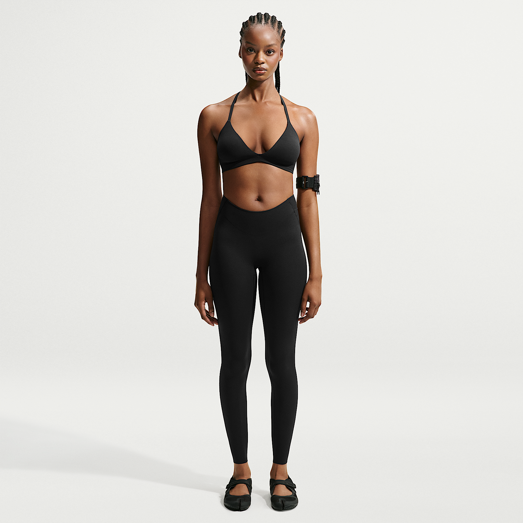 NikeSKIMS Studio Stretch Women's Triangle Sports Bra