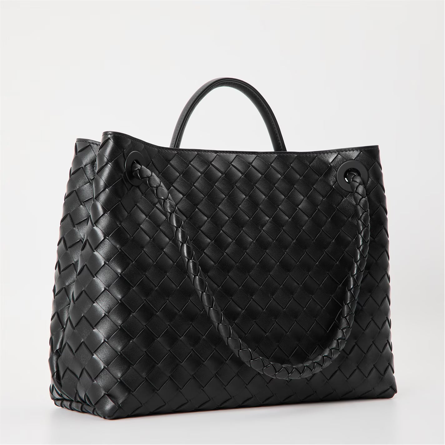 BOTTEGA VENETA Medium Andiamo Tote Bag