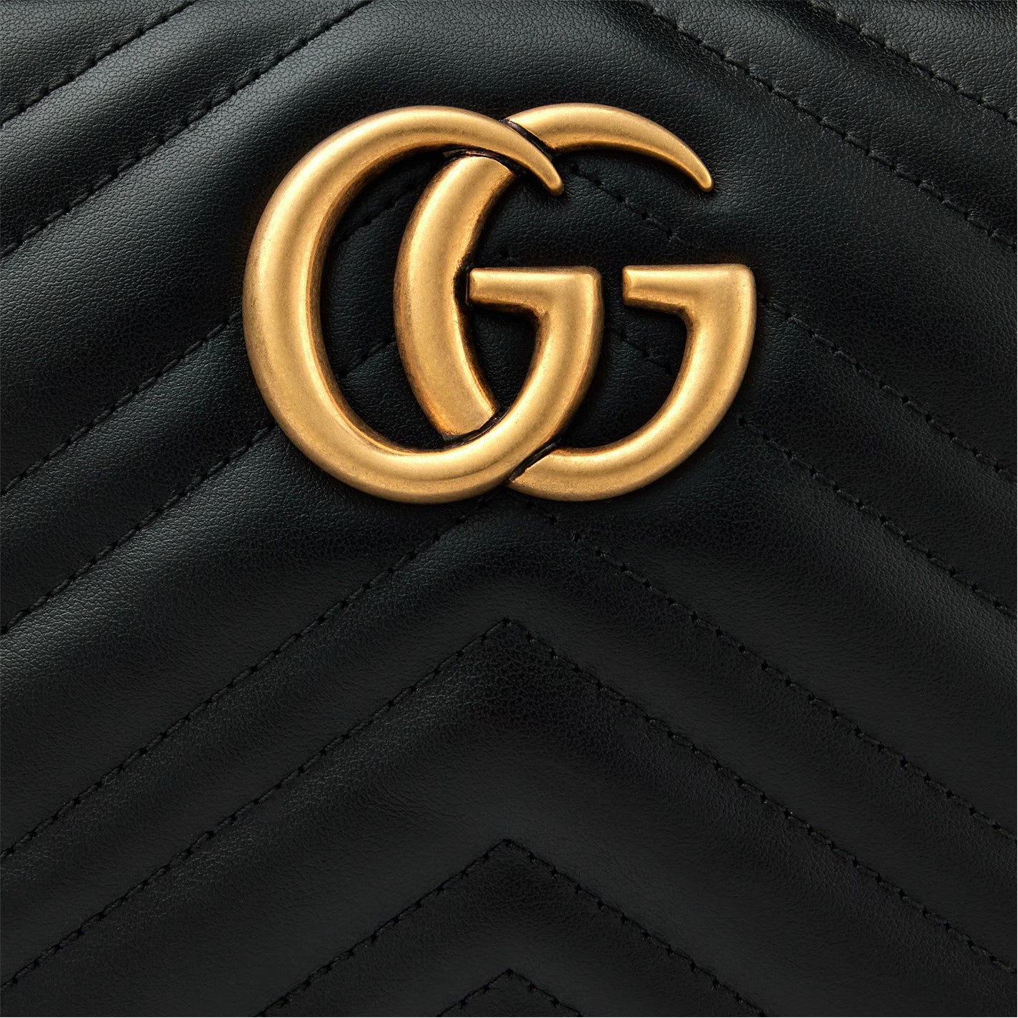 GG Marmont Small Shoulder Bag