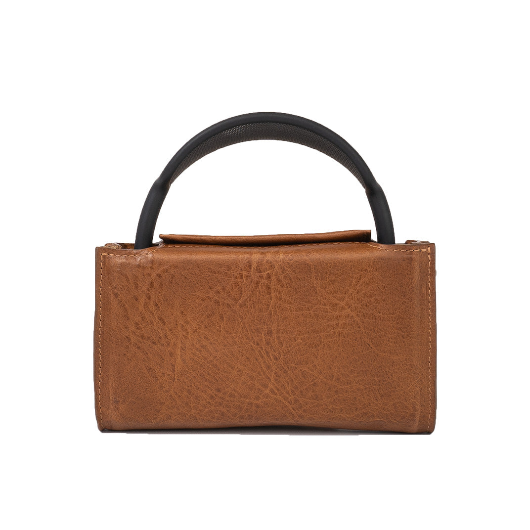 Full-Grain Leather Case for AirPods Max - The Minimalist 3.0 - Interactive Group