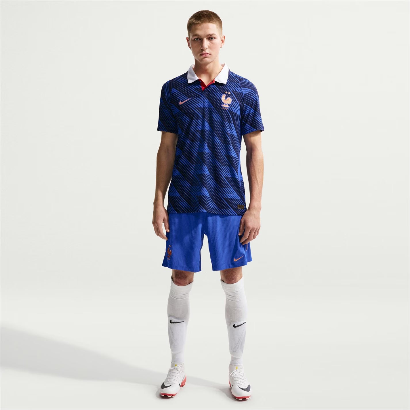 Nike Men's France 2026 Football Shirt