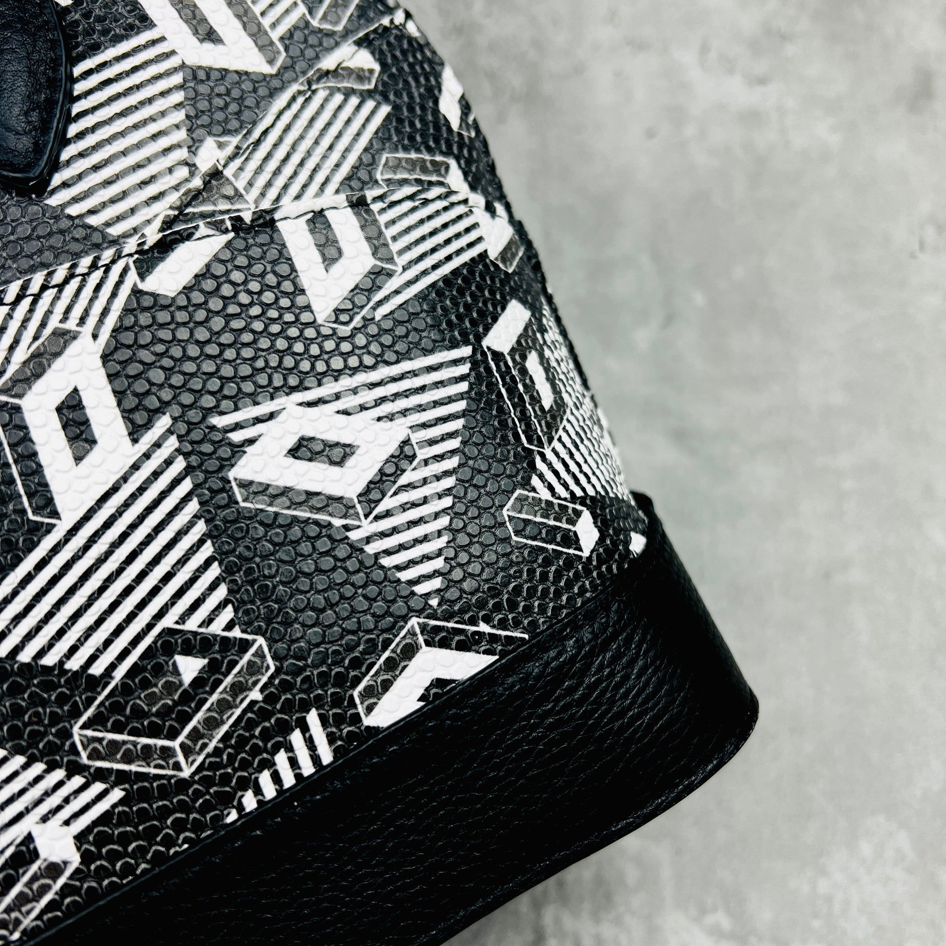 MVP - Geometric - Interactive Group