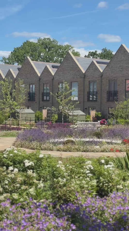 Trent Park — 1 2 3 4 and 5 Bedroom Family Homes — Luxury Town Houses — Apartments — Duplexes — Historic Country Estate — Modern Wellness Amenities — Enfield London — New ✨