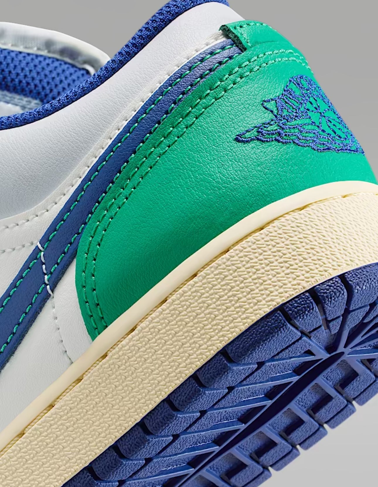 Air Jordan 1 Low Kids - Interactive Group